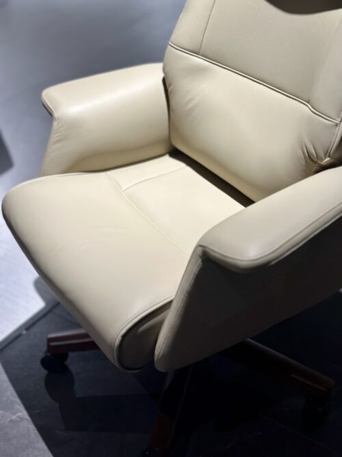 Chaise opérateur de luxe – Image 2