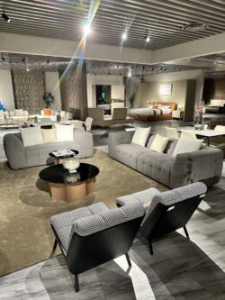 Salon 4+2 places