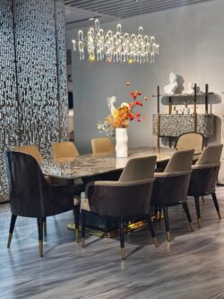 Table à manger 8 chaises